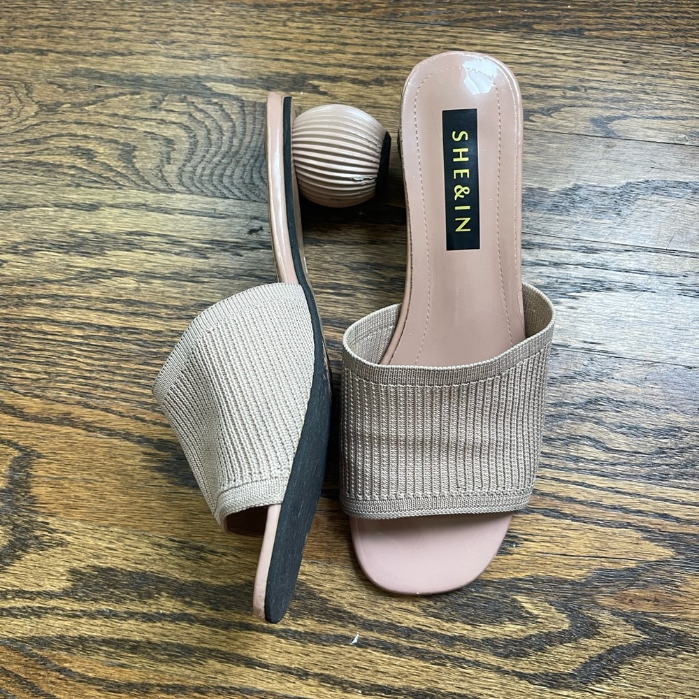 Mules with heels